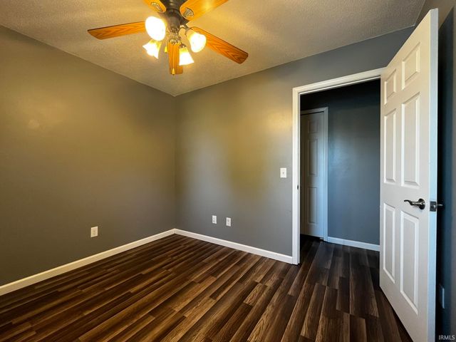8909 Mariners Ridge Drive, Fort Wayne, IN 46819