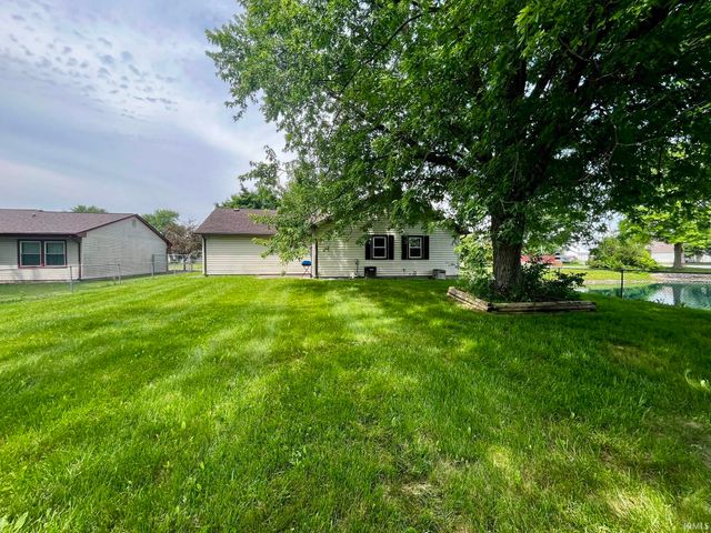 8909 Mariners Ridge Drive, Fort Wayne, IN 46819
