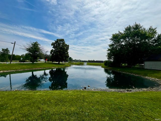 8909 Mariners Ridge Drive, Fort Wayne, IN 46819