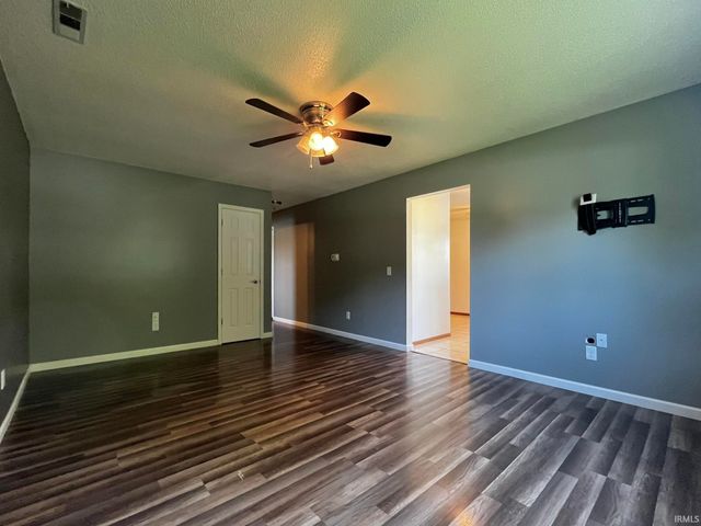 8909 Mariners Ridge Drive, Fort Wayne, IN 46819
