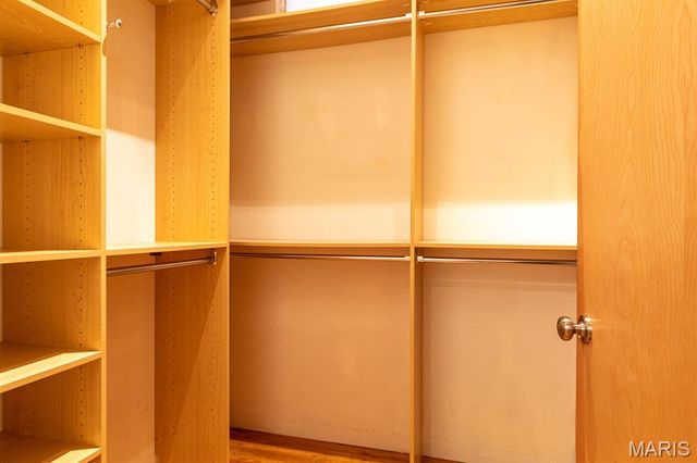 2401 S 12th 203, St Louis, MO 63104