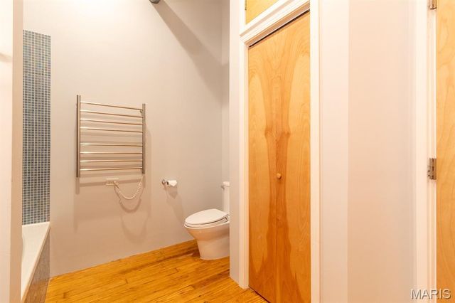 2401 S 12th 203, St Louis, MO 63104