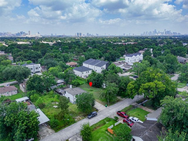 7008 Conley Street, Houston, TX 77021