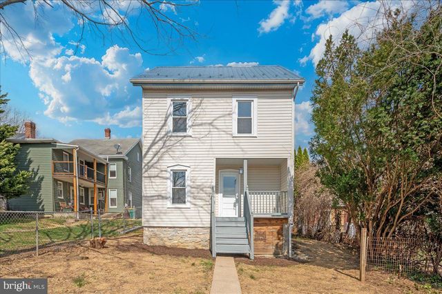 46 E E FIFTH STREET, Waynesboro, PA 17268