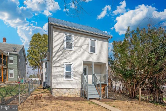 46 E E FIFTH STREET, Waynesboro, PA 17268