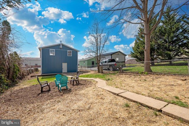 46 E E FIFTH STREET, Waynesboro, PA 17268