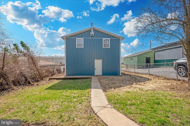 46 E E FIFTH STREET, Waynesboro, PA 17268