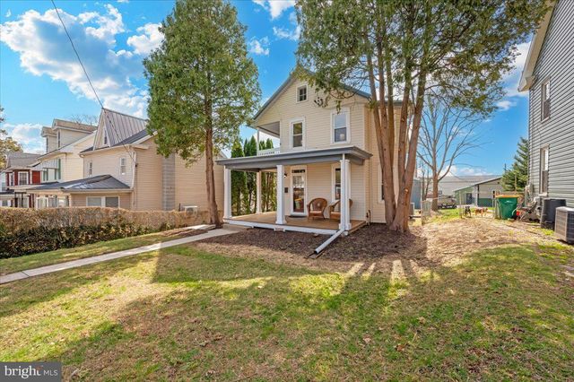 46 E E FIFTH STREET, Waynesboro, PA 17268