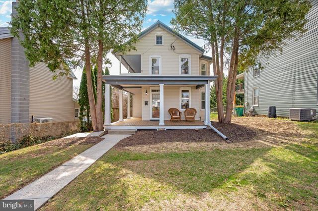 46 E E FIFTH STREET, Waynesboro, PA 17268