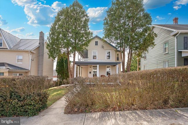 46 E E FIFTH STREET, Waynesboro, PA 17268