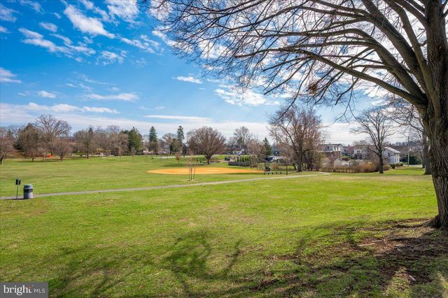 46 E E FIFTH STREET, Waynesboro, PA 17268