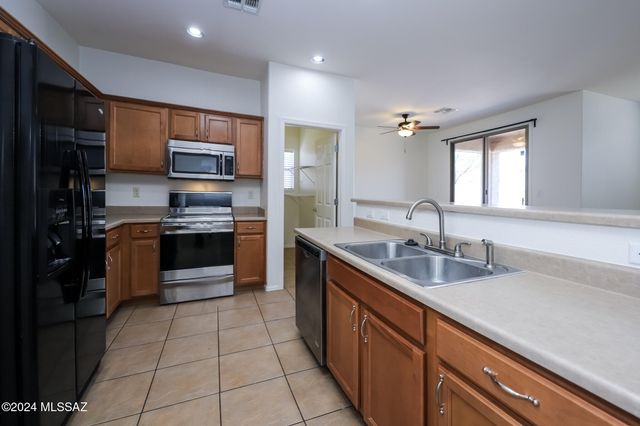 3510 W Avenida Sombra, Tucson, AZ 85746