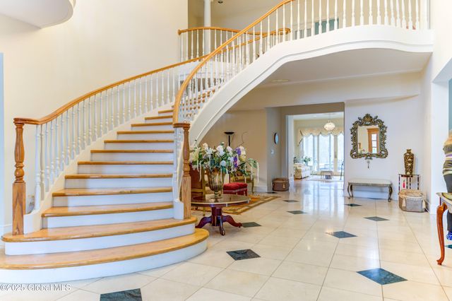 8 Sage Estates, Menands, NY 12204