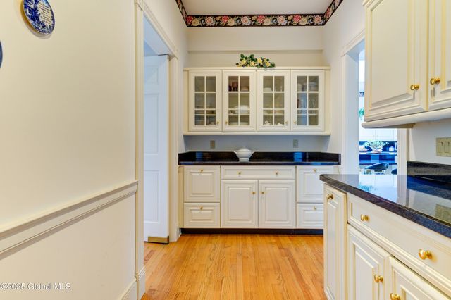 8 Sage Estates, Menands, NY 12204