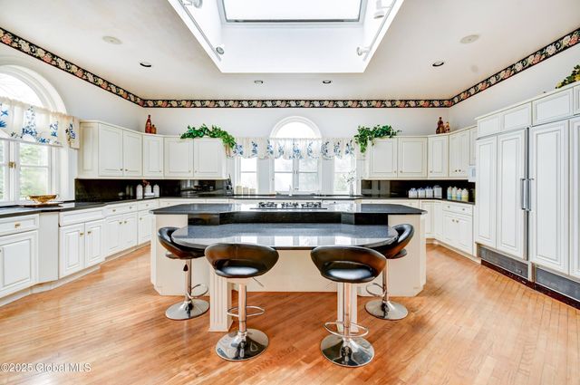 8 Sage Estates, Menands, NY 12204