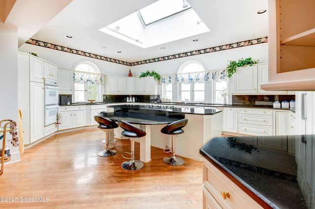 8 Sage Estates, Menands, NY 12204