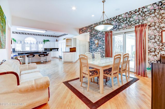 8 Sage Estates, Menands, NY 12204