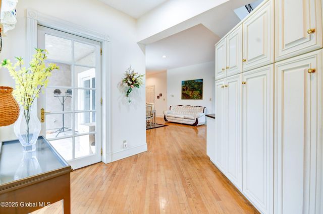 8 Sage Estates, Menands, NY 12204