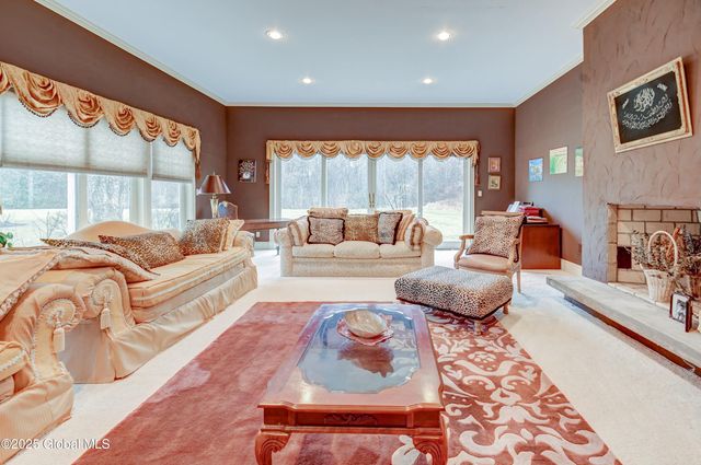 8 Sage Estates, Menands, NY 12204