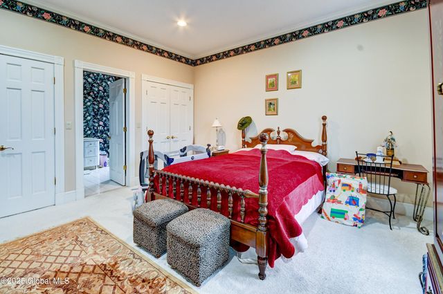 8 Sage Estates, Menands, NY 12204