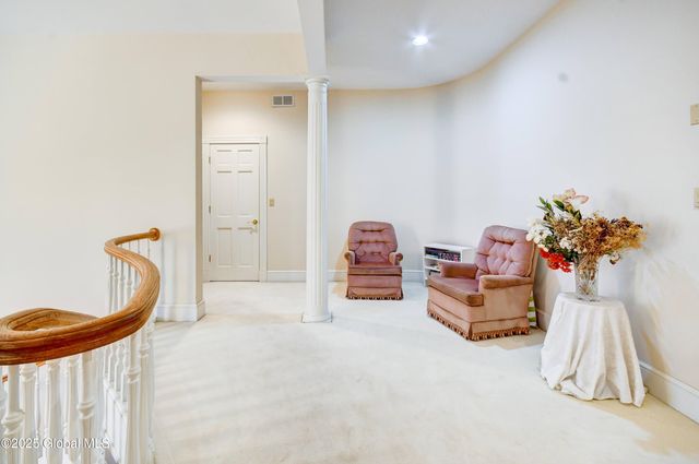 8 Sage Estates, Menands, NY 12204