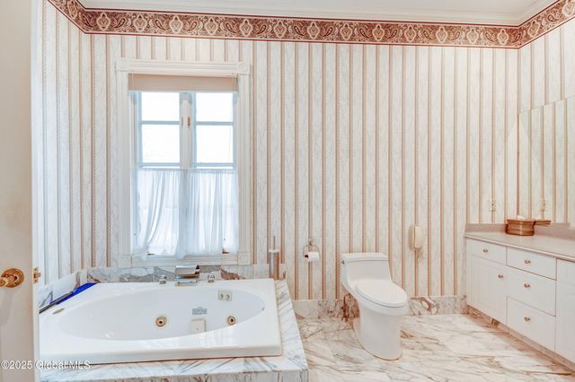 8 Sage Estates, Menands, NY 12204