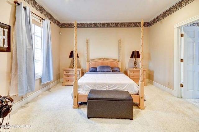 8 Sage Estates, Menands, NY 12204