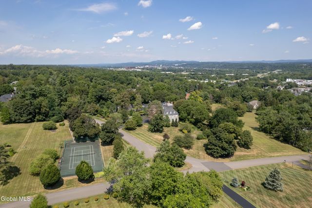 8 Sage Estates, Menands, NY 12204