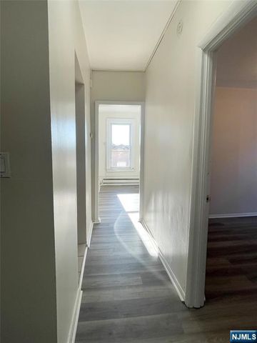 10 Hilliard Avenue 4, Edgewater, NJ 07020