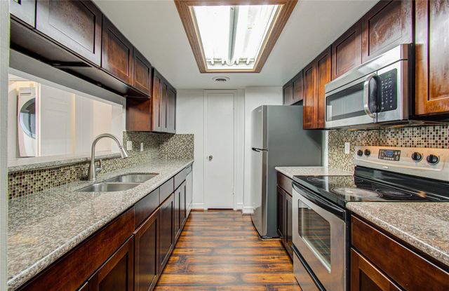 12633 Memorial Drive 152, Houston, TX 77024