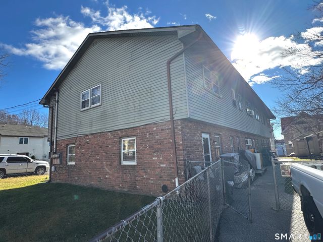 118 Fairmount Street, Waterbury, CT 06706