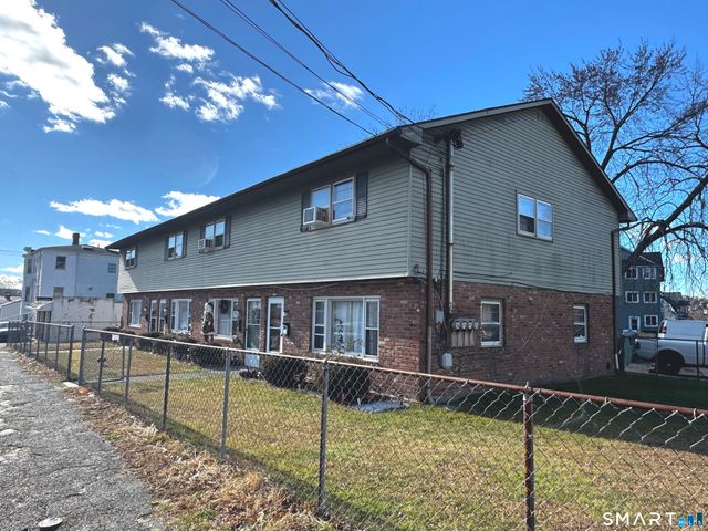 118 Fairmount Street, Waterbury, CT 06706
