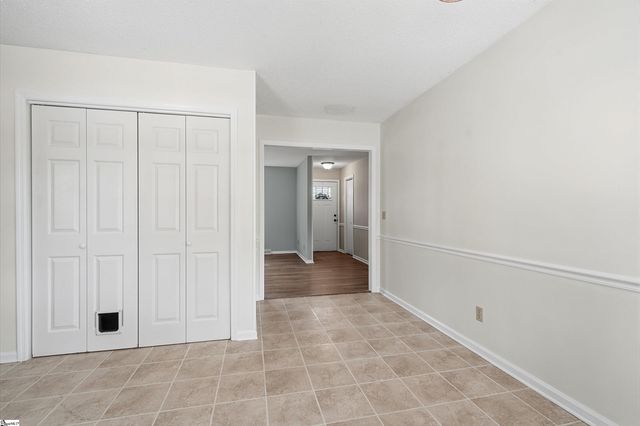 303 Jamie Court, Boiling Springs, SC 29316