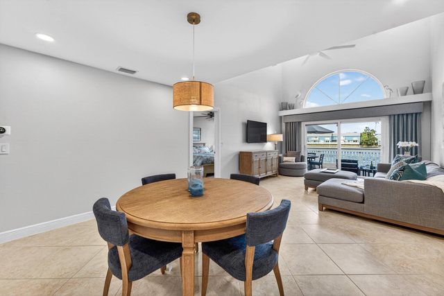 812 Ocean Dunes Circle, Jupiter, FL 33477