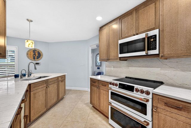 812 Ocean Dunes Circle, Jupiter, FL 33477