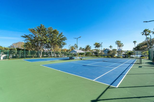 812 Ocean Dunes Circle, Jupiter, FL 33477