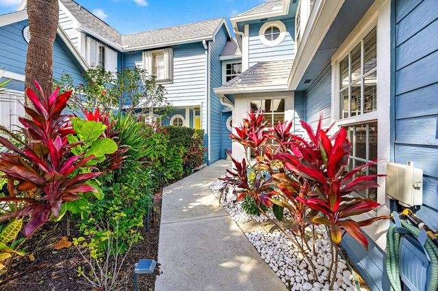 812 Ocean Dunes Circle, Jupiter, FL 33477