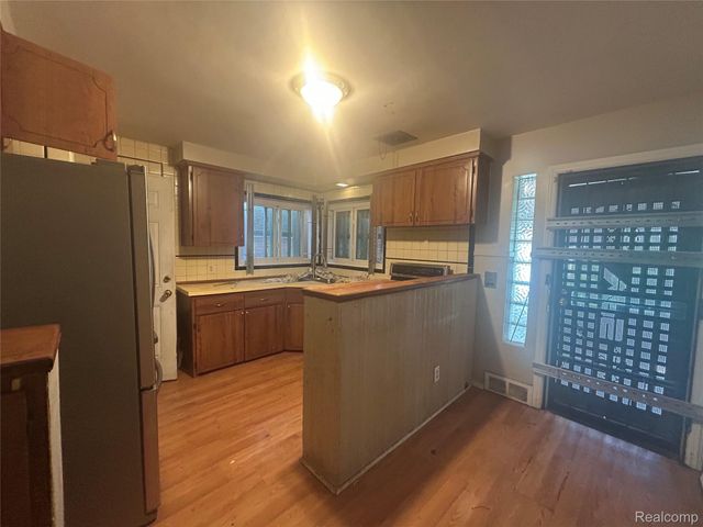 19444 MONICA Street, Detroit, MI 48221