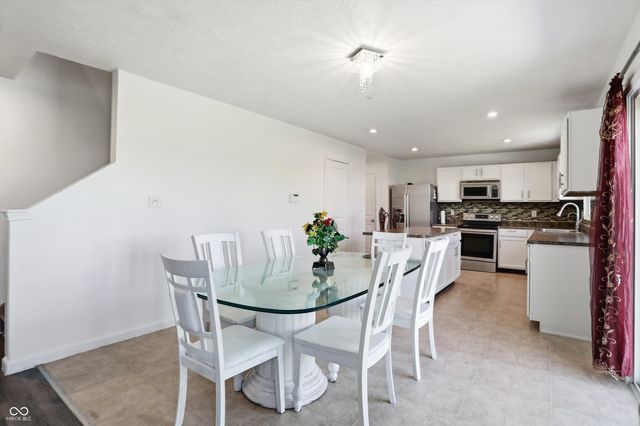 127 Dietz Drive, Greenwood, IN 46143