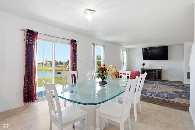 127 Dietz Drive, Greenwood, IN 46143