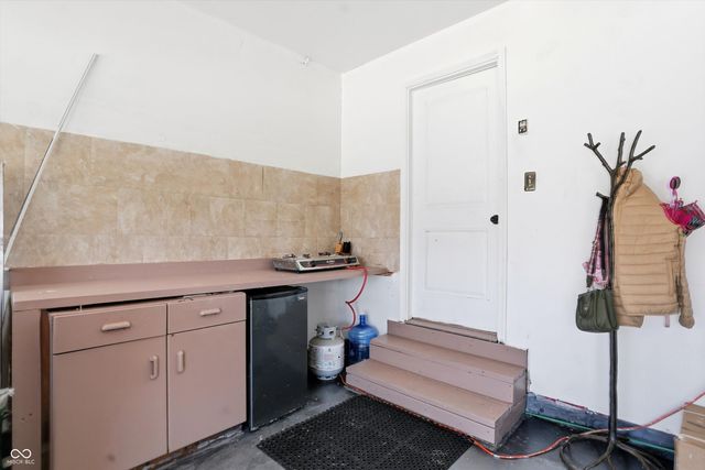 127 Dietz Drive, Greenwood, IN 46143