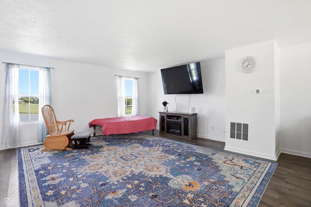 127 Dietz Drive, Greenwood, IN 46143
