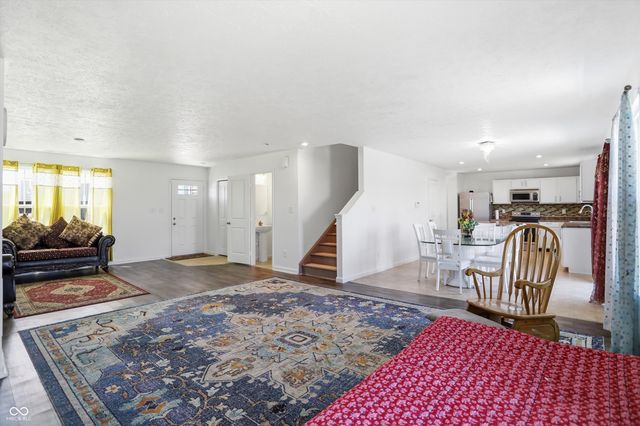 127 Dietz Drive, Greenwood, IN 46143