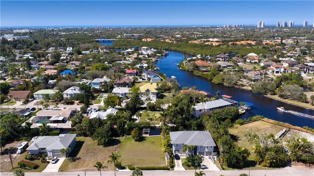 27257 Barbarosa ST, BONITA SPRINGS, FL 34135 — exterior
