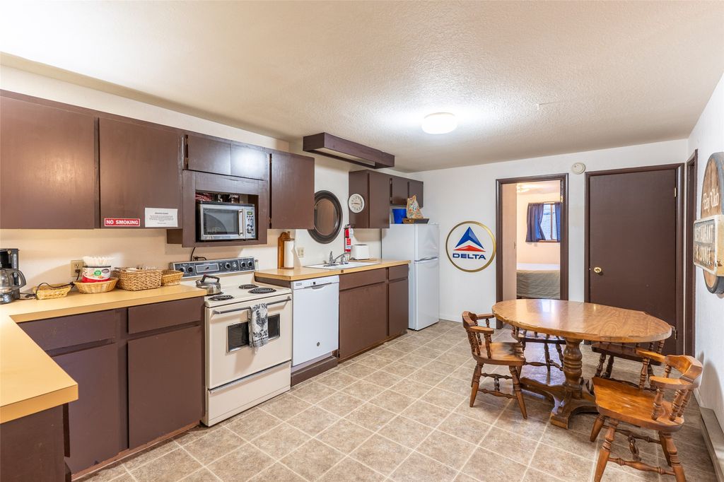 27 Central Avenue, Whitefish, MT 59937 photo 44