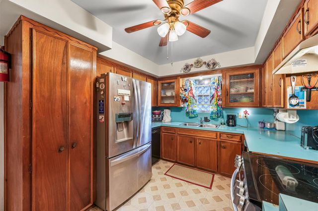 13922 Ambrose Street, Houston, TX 77045