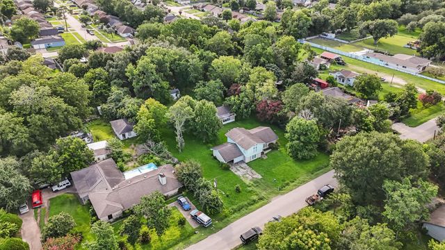 13922 Ambrose Street, Houston, TX 77045