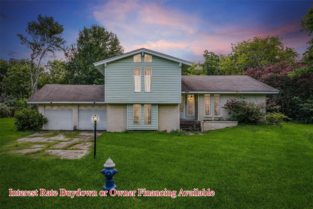 13922 Ambrose Street, Houston, TX 77045