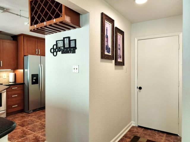 20313 Sunny Shores Drive B, Humble, TX 77346