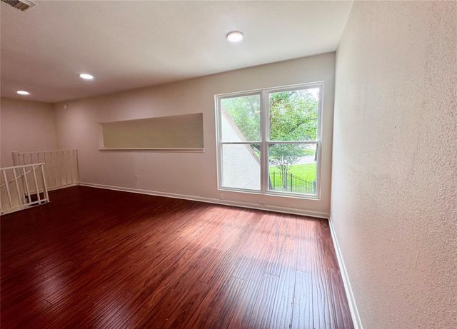 20313 Sunny Shores Drive B, Humble, TX 77346